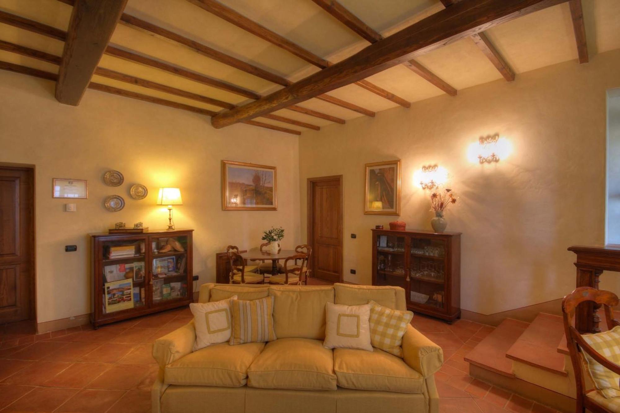 Hostal Il Nido Di Gabbiano Scarperia Exterior foto