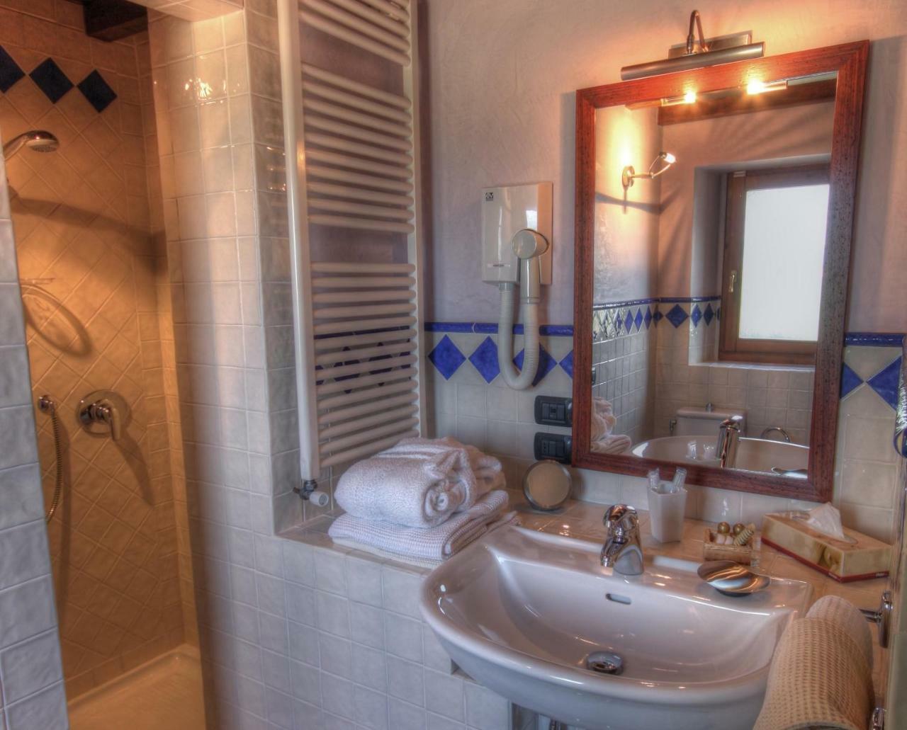 Hostal Il Nido Di Gabbiano Scarperia Habitación foto