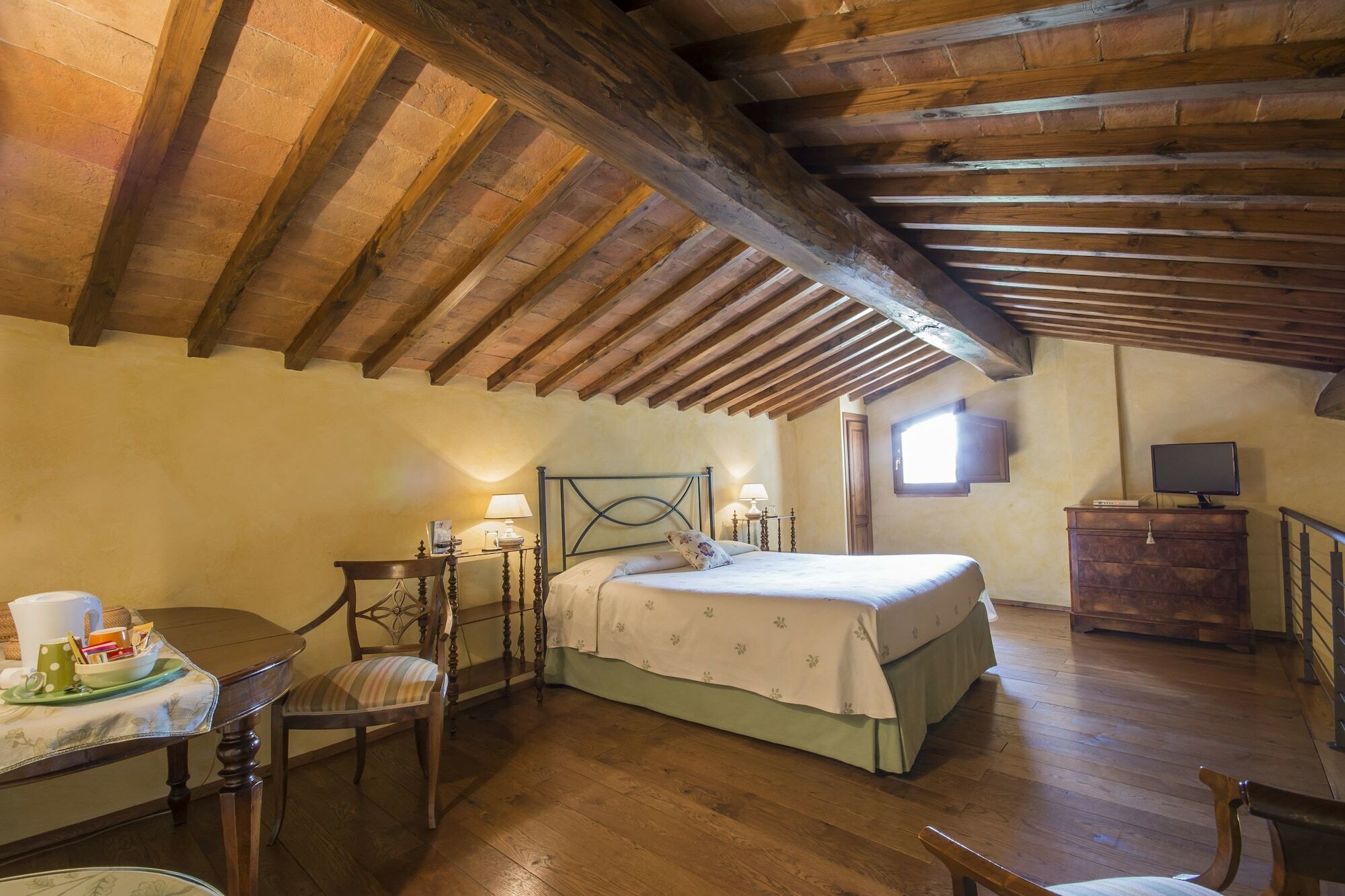 Hostal Il Nido Di Gabbiano Scarperia Exterior foto